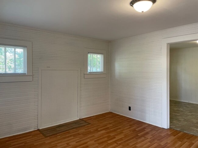 Building Photo - 2 BED, 1 BATH HOME LOCATED IN ASHEBORO OFF...