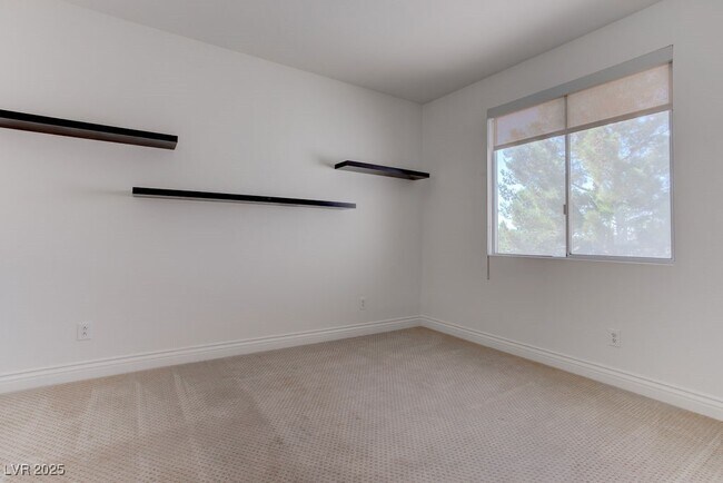 Building Photo - 10381 Walking View Ct