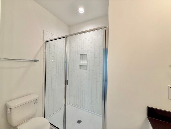 Building Photo - 4821 Gossamer Ln