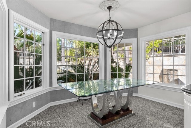 Building Photo - 3814 Alonzo Ave