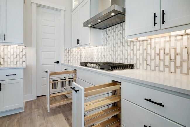 Building Photo - 3105 Somerset Levens Ln
