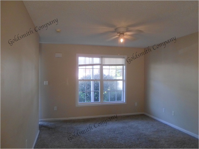 Building Photo - "3-Bed Duplex with 2 Full Baths at 209-A Springfield Circle, Easley!"