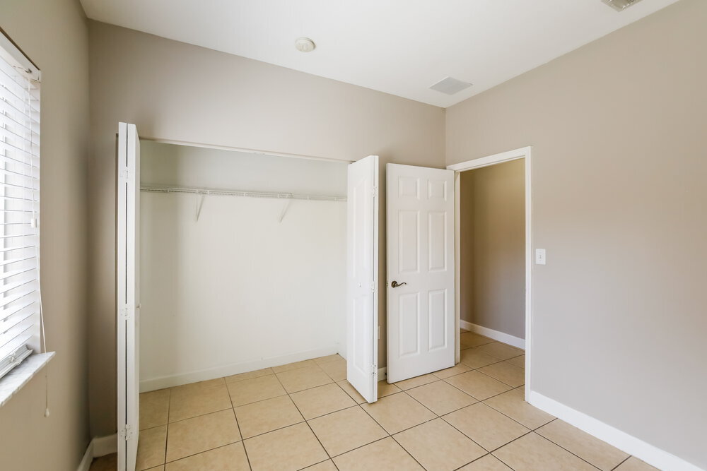 Building Photo - 1241 NE 41st Pl