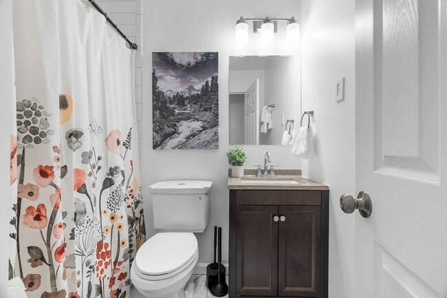 Building Photo - 2648 Garham Dr