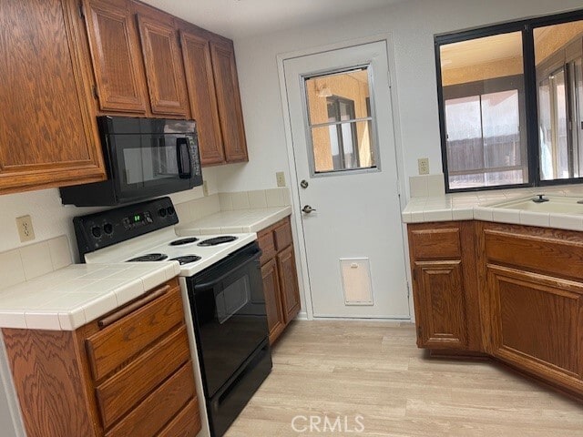 Building Photo - 743 Via Linda Dr