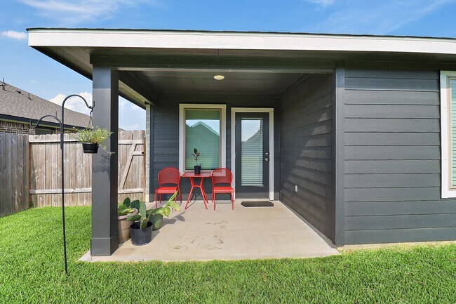 Building Photo - 127 Walnut Hl Ct
