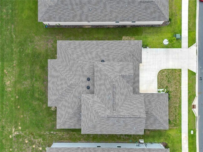 Building Photo - 7067 SW 60th Ln