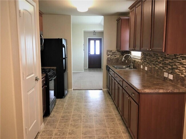 Building Photo - 7005 Outfitter Drive