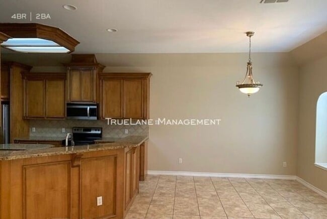Building Photo - No Application Fees*$500.00 off 1st Months...