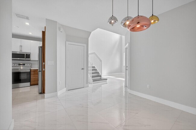 Building Photo - 981 SW 149th Ct