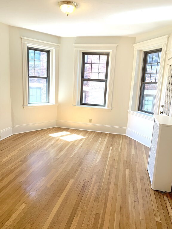 Building Photo - 75 Longwood Ave