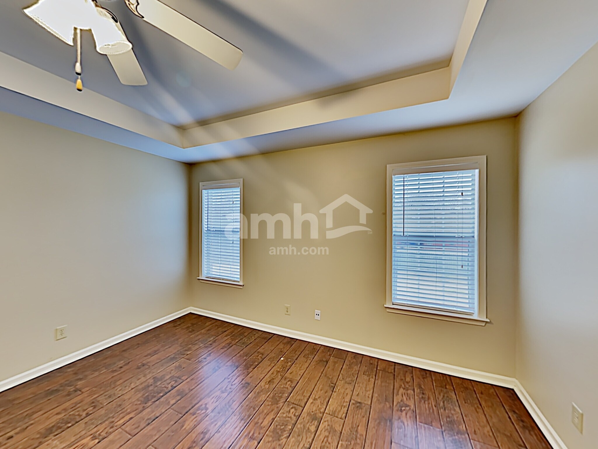 Building Photo - 1123 Tara Dr