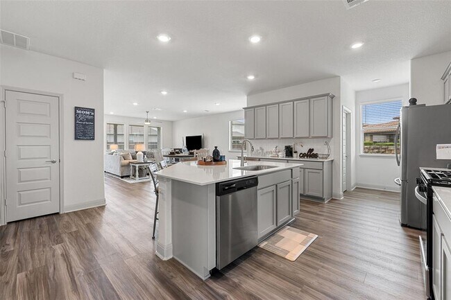 Building Photo - 16401 Coratina Dr