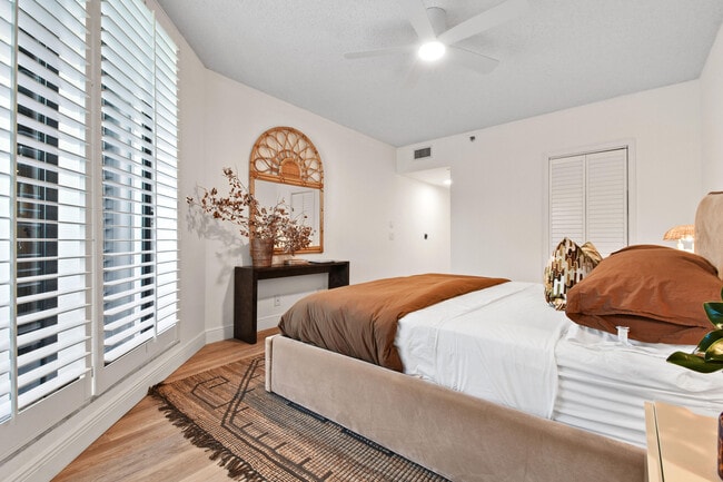 Building Photo - 3322 Casseekey Island Rd