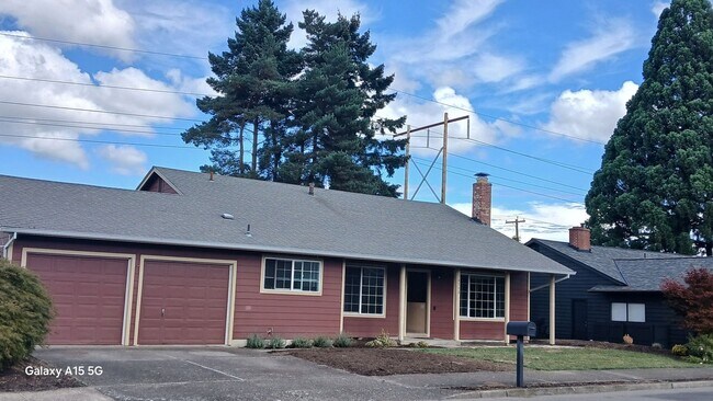 Building Photo - 18715 NW Lapine St