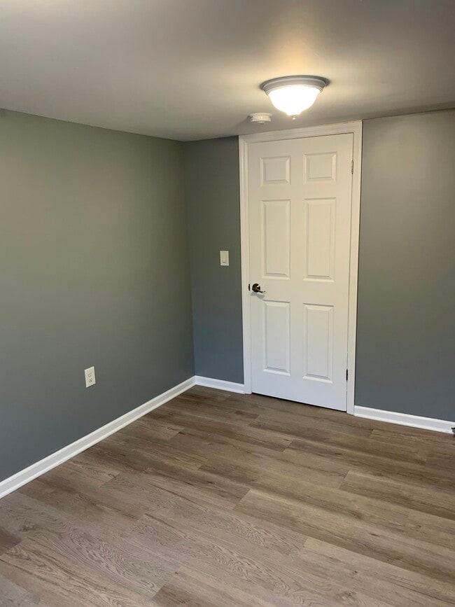 Building Photo - 141 Humphrey St