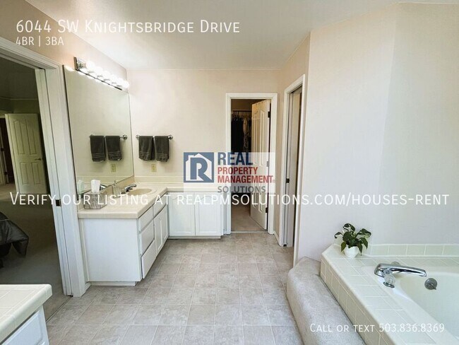 Building Photo - 6044 SW Knightsbridge Dr