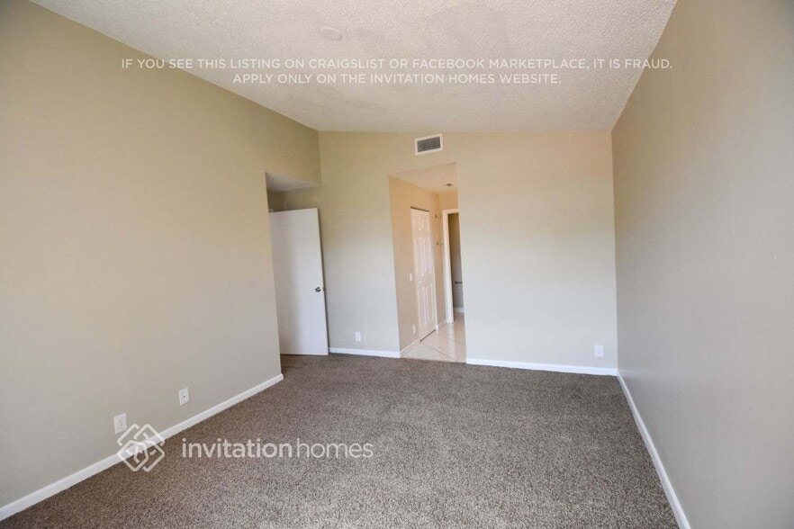 Building Photo - 1282 Seagrape Cir