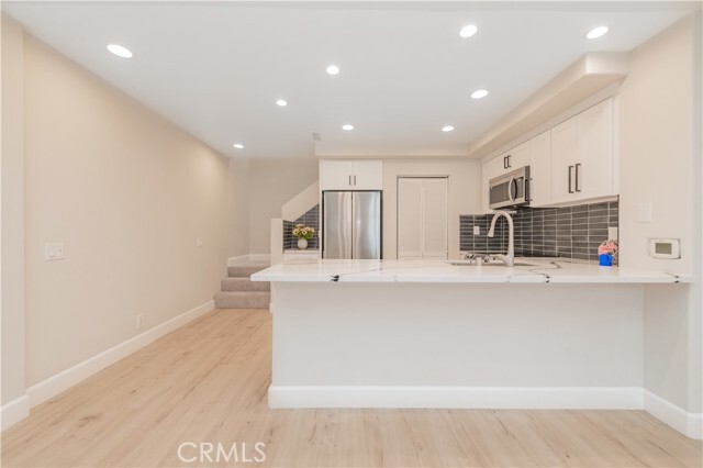 Building Photo - 15 Greenmoor