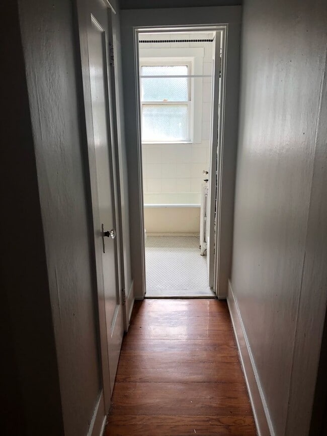 Building Photo - 85 Meigs St