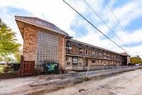 Building Photo - 9450 Washington St