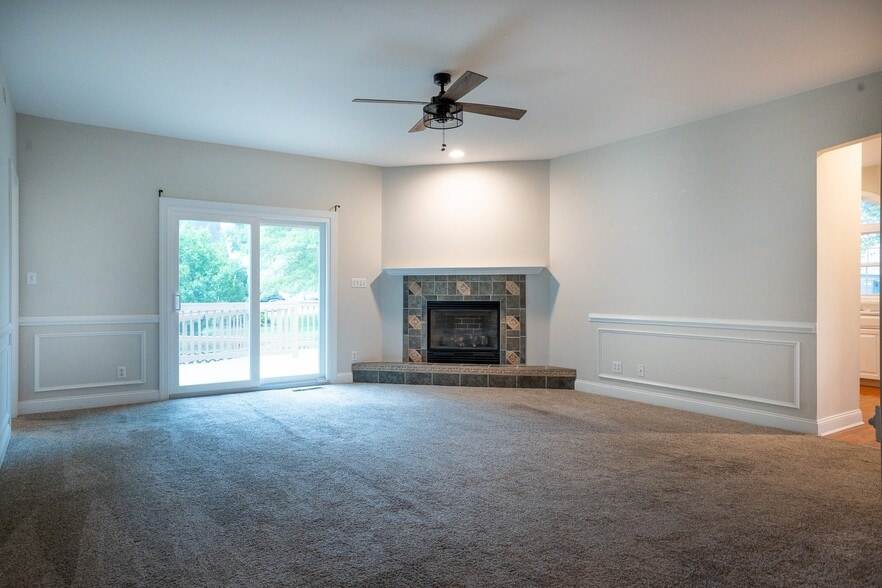 Building Photo - 204 Henrys Mill Dr