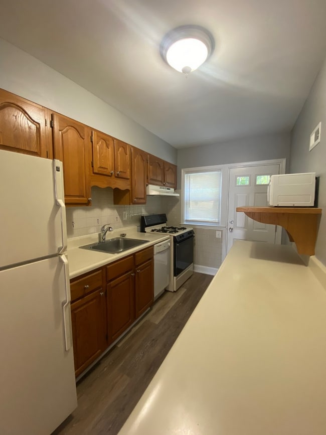 Building Photo - 3162 Woodring Ave