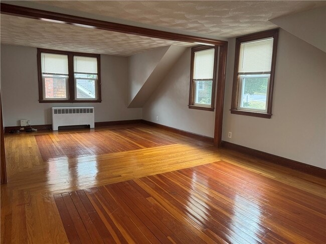 Building Photo - 83 Farnum Pike