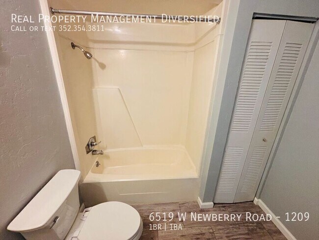 Building Photo - 6519 W Newberry Rd