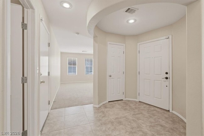 Building Photo - 8160 Royal Arches St