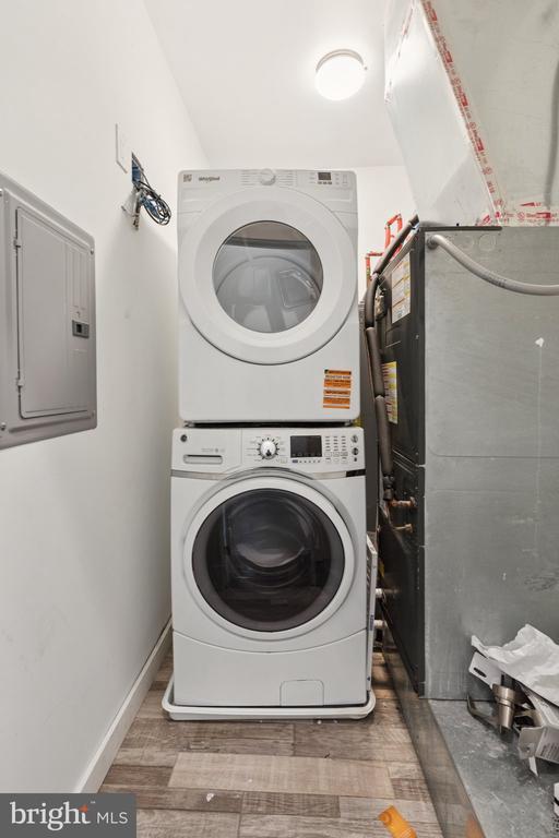 Building Photo - 2028 E Fletcher St