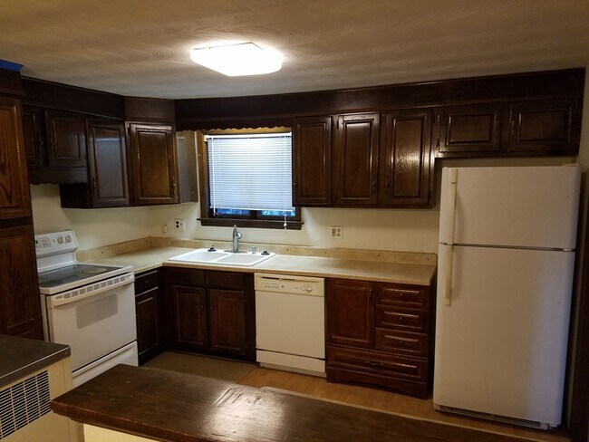 Building Photo - 19 Muriel Rd