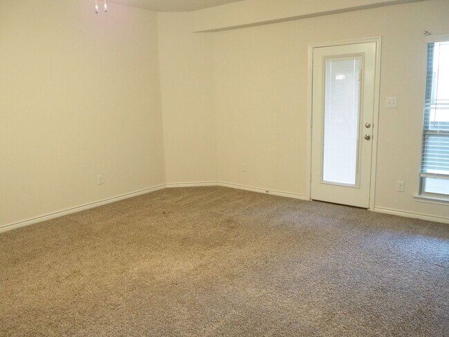 Building Photo - 4 Bed 3.5 Bath in Windhaven Crossing