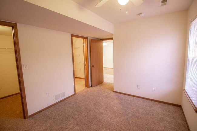 Building Photo - 1426 Greensboro Dr