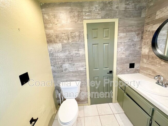 Building Photo - 45414 Driftwood Dr