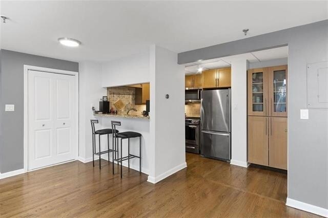 Building Photo - 357 Varick St
