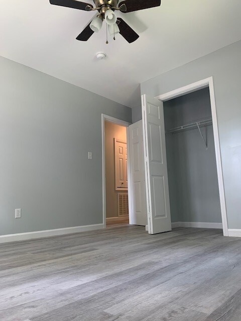 Building Photo - 907 Boyce St