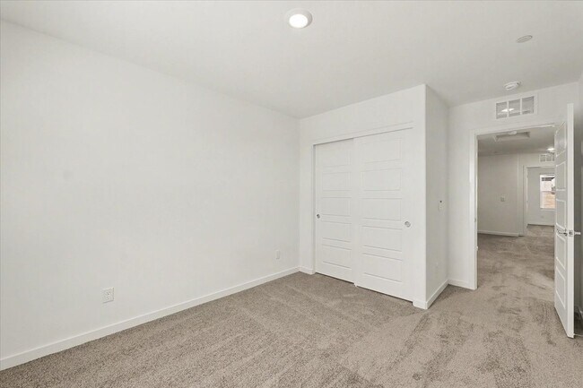 Building Photo - 9653 Horseshoe Cyn St