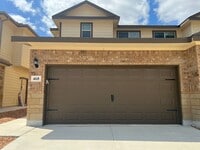 Building Photo - Luxury 3/2.5 2 Story Townhouse in NBTX