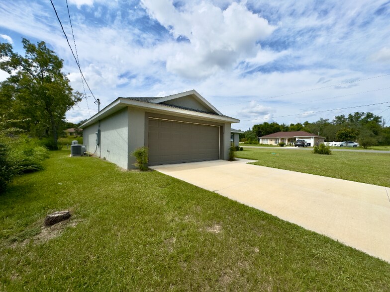 Building Photo - 6 Oak Pass Loop