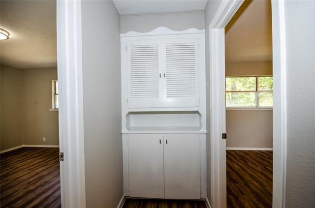 Building Photo - 104 Cole St