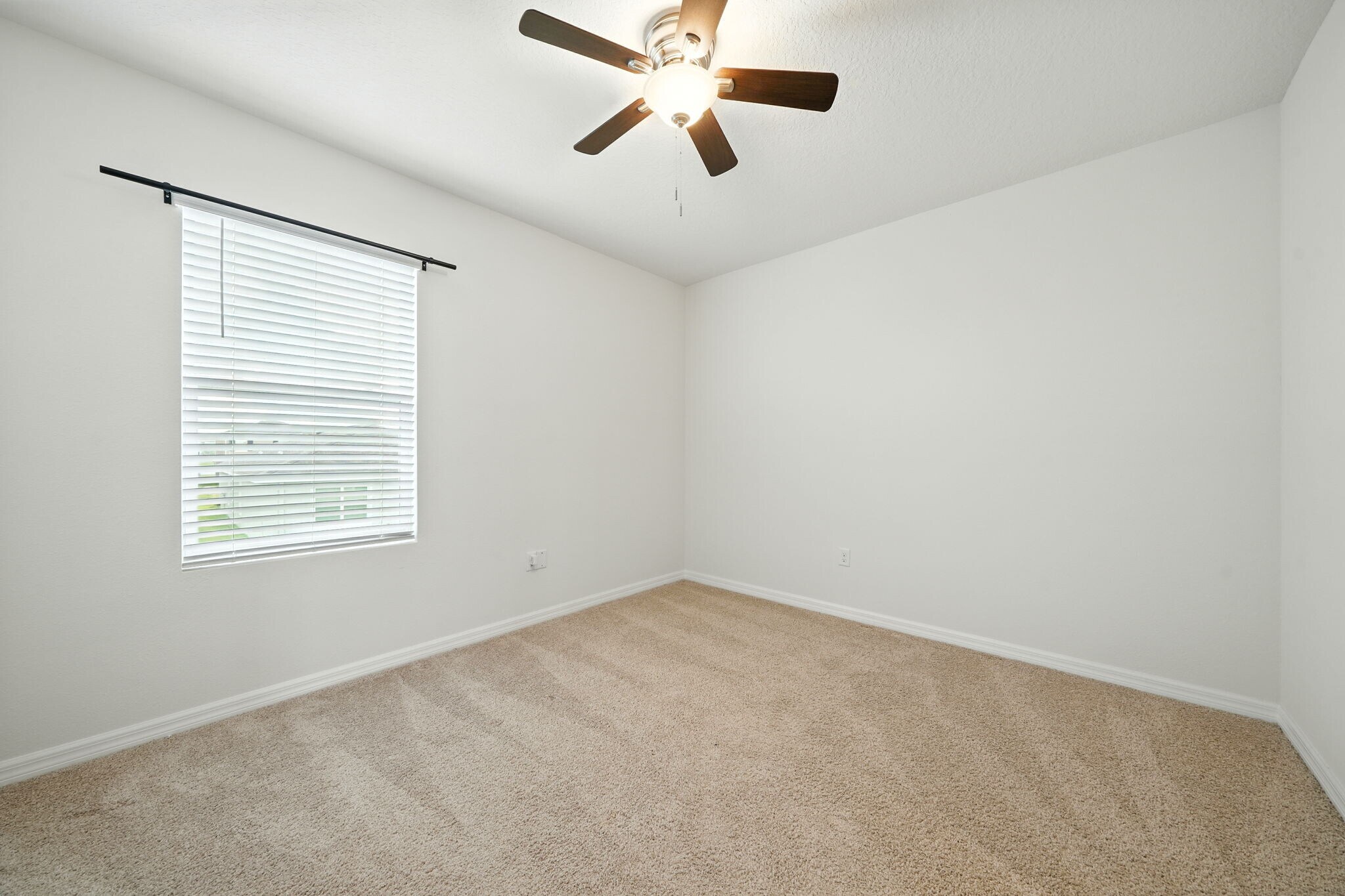 Building Photo - 17006 Wave Tressle Pl