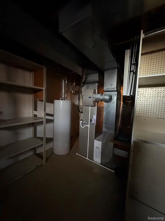 Building Photo - 4495 Maybee Rd