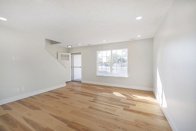 Building Photo - Beautifully 4-Bedroom Home in the Heart of Brownsburg!