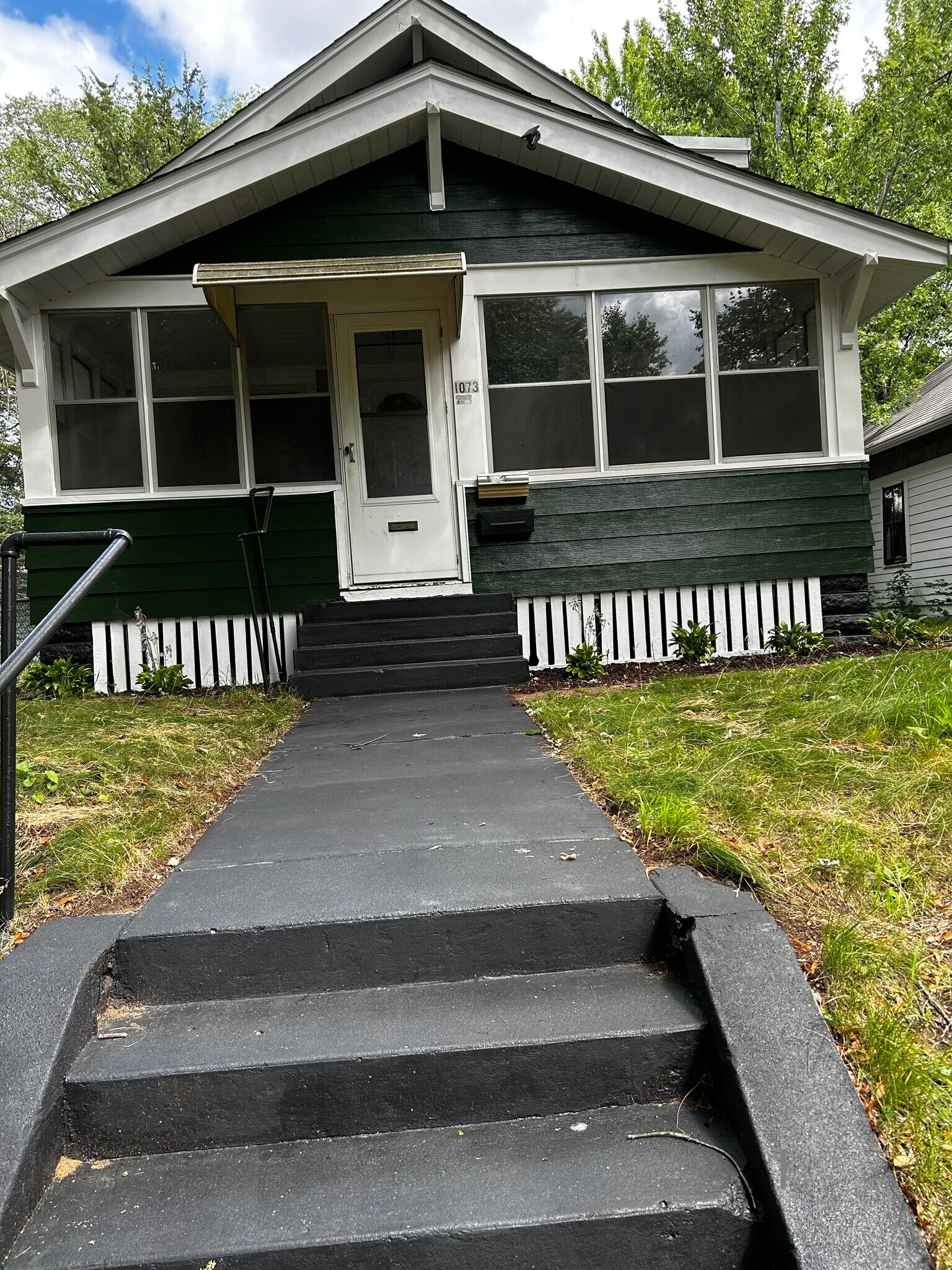 Building Photo - 1073 Blair Ave