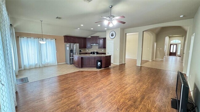 Building Photo - 3811 Windmill Creek Dr