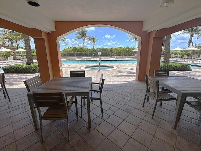Building Photo - 2080 S Ocean Dr