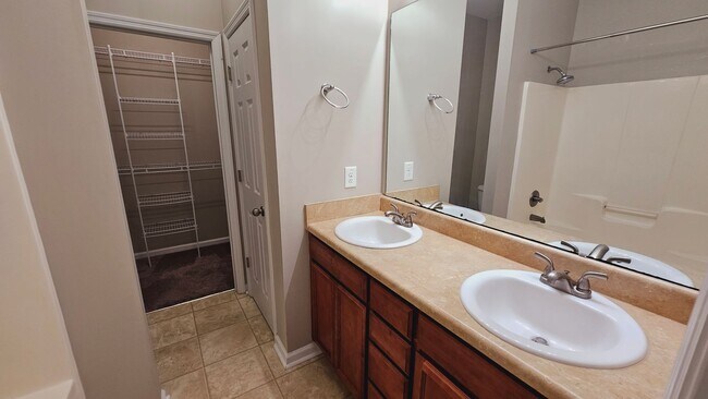 Building Photo - 2 BR 2.5 BA Carolina Forest