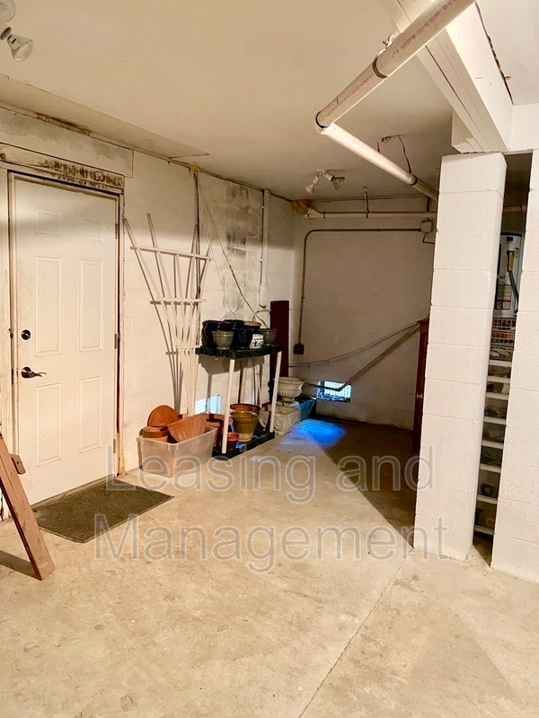 Building Photo - 796 Harbor Pl Dr