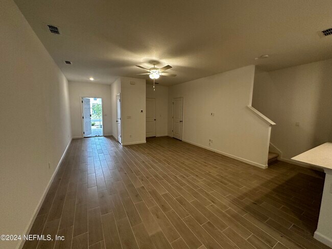 Building Photo - 4305 Leeward Breeze Lp